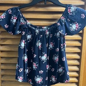 Women’s Abercrombie top- size small
